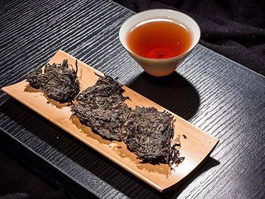 安化黑茶的九大功效多少钱一斤